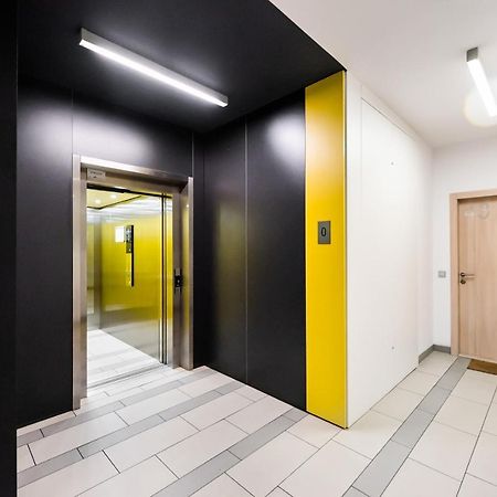 Wola Luxury Wooden Apartment Warschau Buitenkant foto