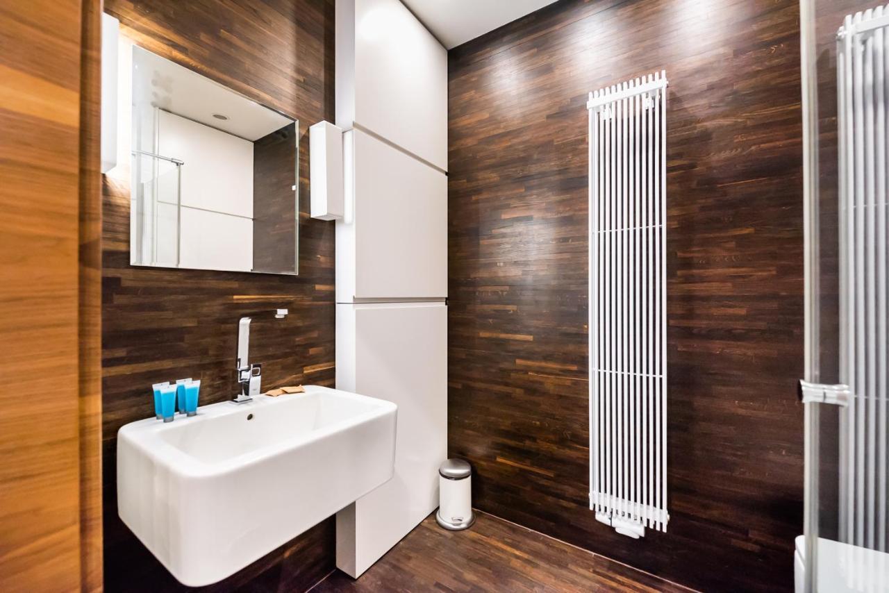 Wola Luxury Wooden Apartment Warschau Buitenkant foto