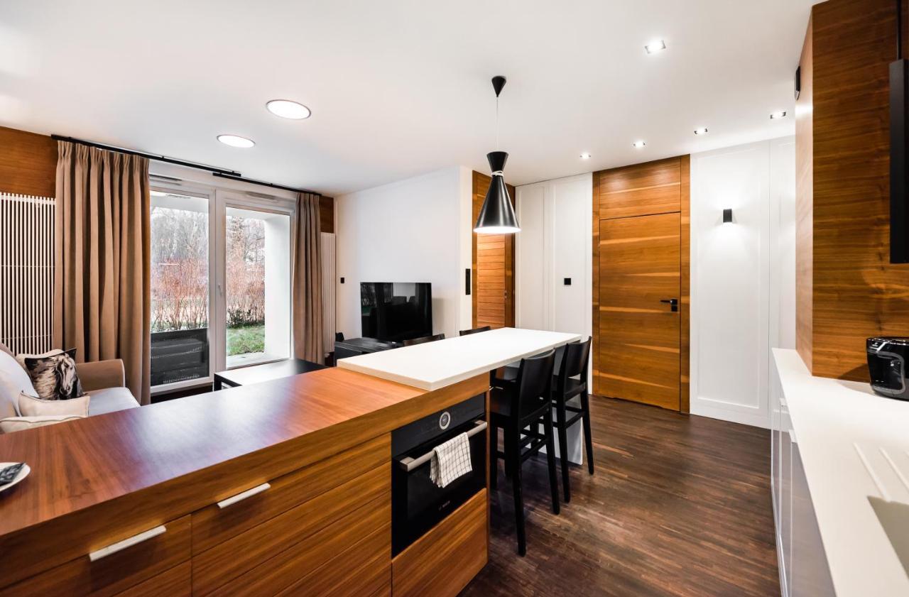 Wola Luxury Wooden Apartment Warschau Buitenkant foto